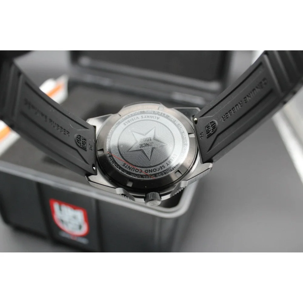 Luminox‎ XS.3135.B Pacific Diver 44mm Red Dial Swiss Quartz Watch NIB w/ Papers
